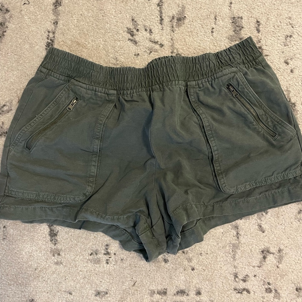 Aerie shorts, size large, dark green